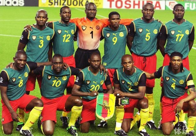 自由人聘请克里斯·德马科担任教练时，曾征求库里对他的评价