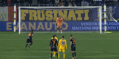 自贡一女士购买川超门票被骗，陆续转账13万余元