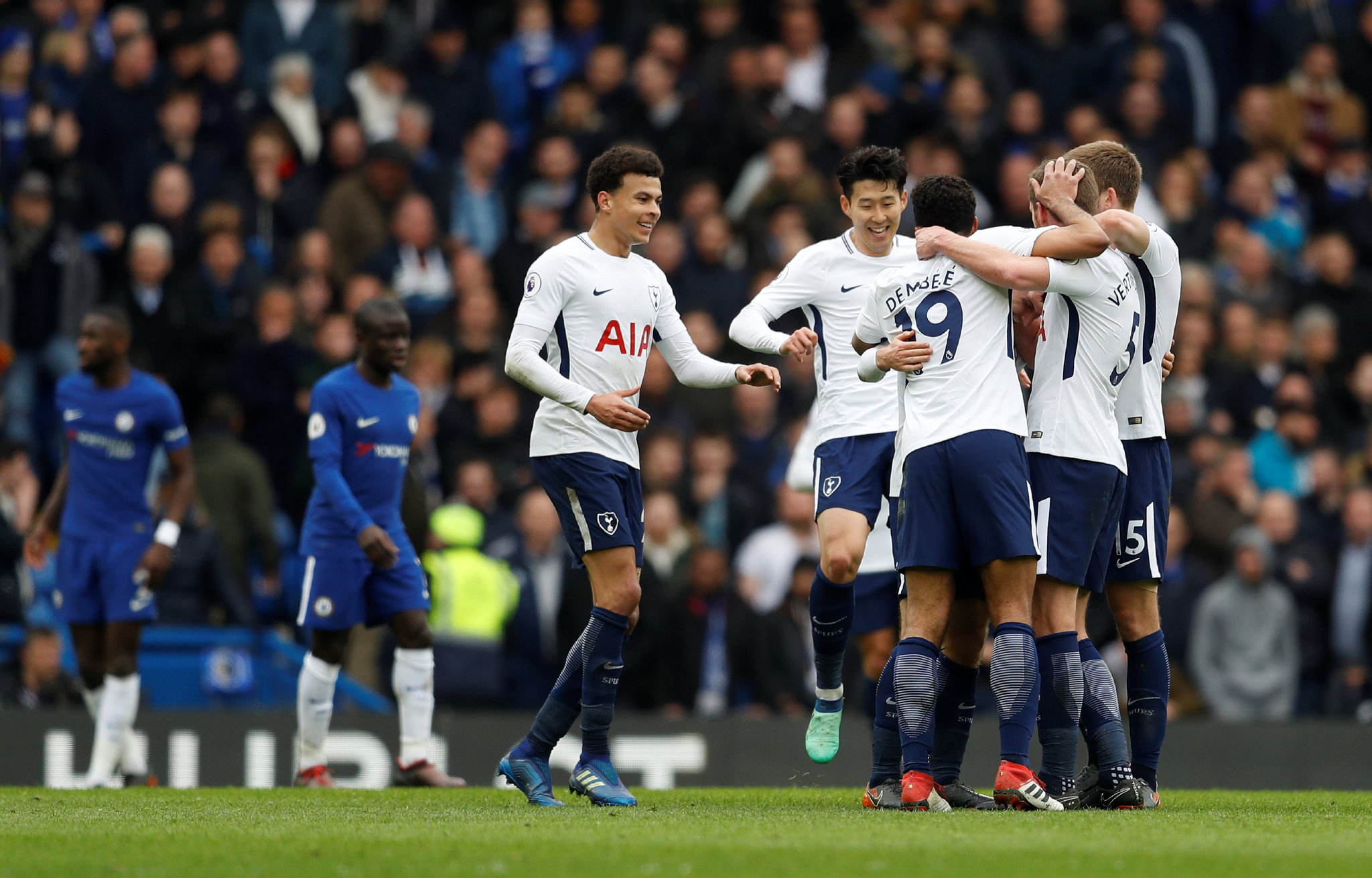 皇马战力全面评测：姆巴佩闪耀圣母大教堂，库尔图瓦再展门神风采