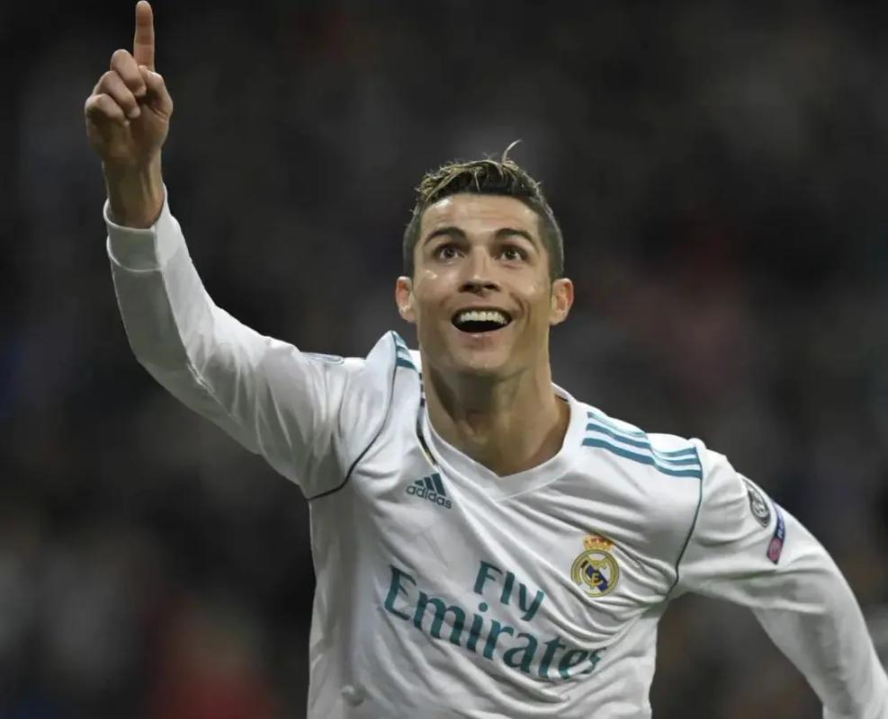 东契奇19分＆詹姆斯10分，湖人半场落后7分