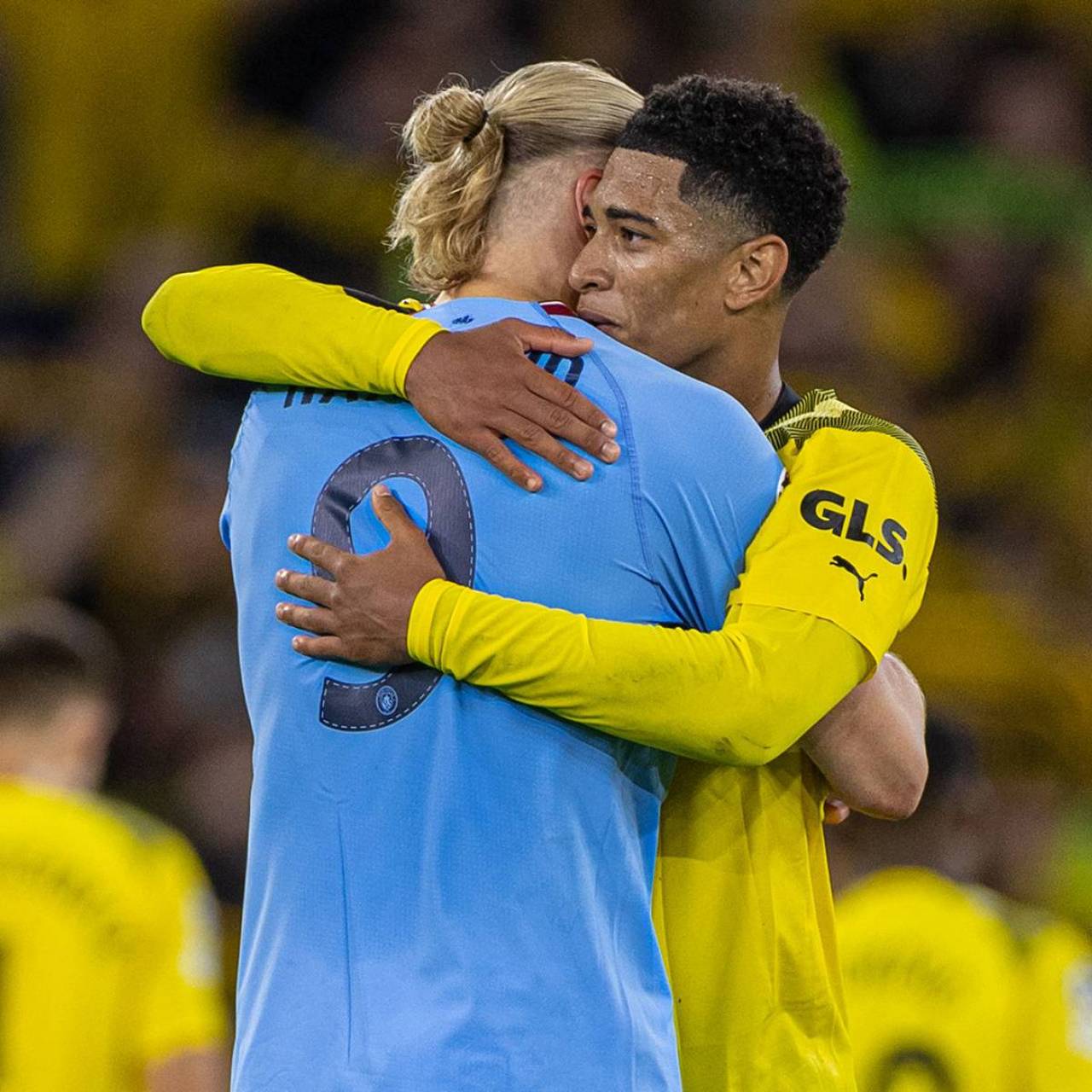 记者：拜仁即将签下17岁的厄瓜多尔中卫奥拉亚