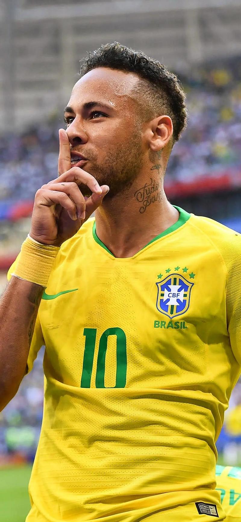 世界波直挂死角，全场尖叫